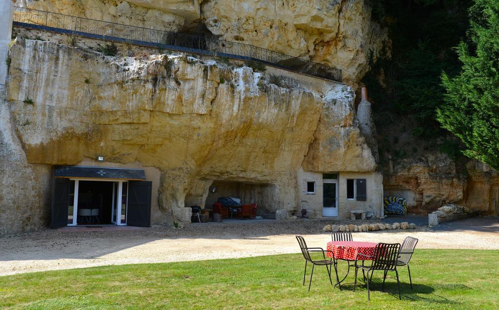 Gites Troglodytes Du Chateau De L'Etoile Vernou-sur-Brenne חדר תמונה